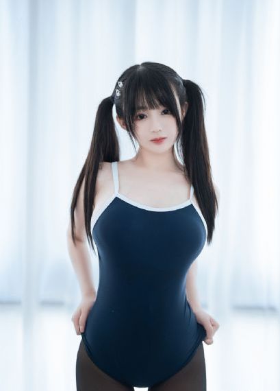 欧美紧身裙_DVD手机在线观看